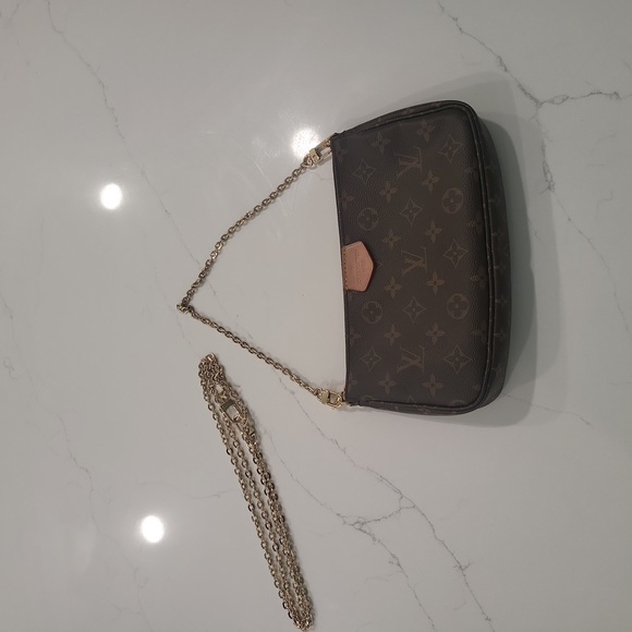 Louis Vuitton Pochette Pouch - Picture 4 of 15